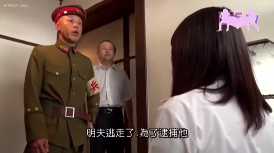 室内 · 站立 · 中景 · 军装