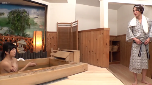 坐姿 · 全景 · 裸体 · 惊讶 · 入浴 · 日式浴室