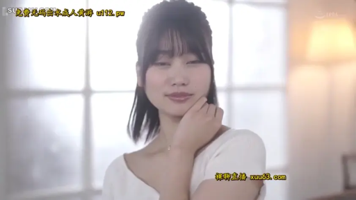 室内 · 妩媚 · 锁骨特写 · 白色上衣