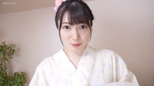 室内 · 顔部のクローズアップ · 温柔 · 花朵发饰 · 浅色花纹浴衣
