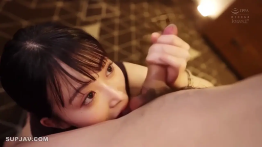 室内 · 阴茎特写 · 吊带衫 · 抬头仰望 · 手淫