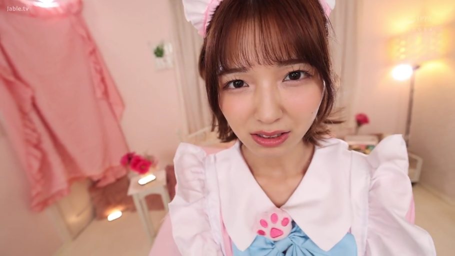 室内 · 脸部特写 · 女仆装 · 正面