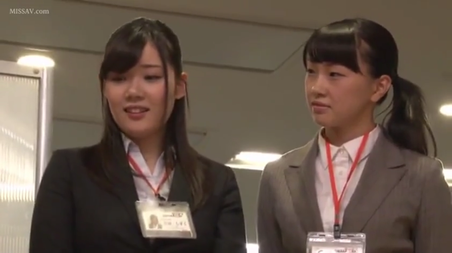 办公室 · 微笑 · 工作证件 · 人物半身特写 · 员工胸牌