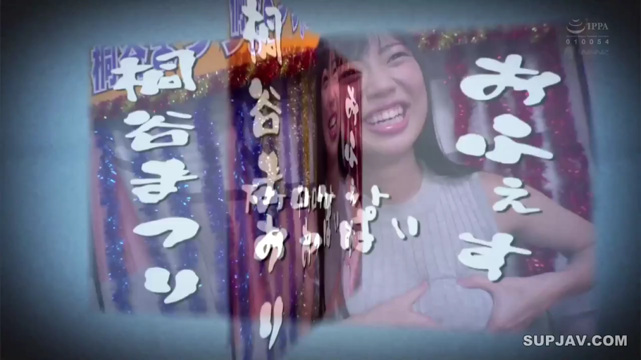 室内 · 胸部 · 揉乳 · 笑容 · 正面 · 无袖针织衫