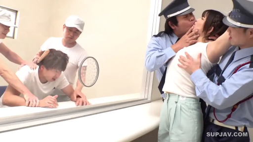 中景 · 监狱 · 痛苦 · NTR · 被控制 · 警服 · 强吻 · 玻璃隔板