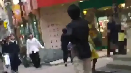 休闲装 · 行走 · 模糊 · 户外街道 · 走动 · 日常景象