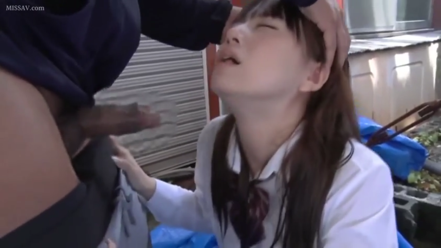 脸部特写 · 口交 · 迷离 · 跪姿 · JK制服 · 户外 · 巨根