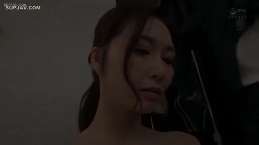 室内 · 脸部特写 · 全裸