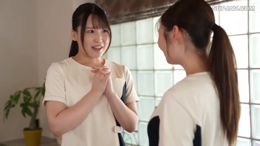 室内 · 半身 · 护理服