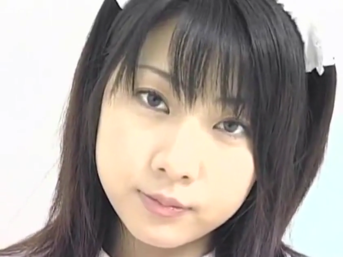 室内 · 凝视 · 五官特写 · 女仆装 · 女仆发带