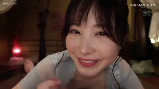 俯身 · 脸部 · 第一视角 · 卧室 · 蕾丝内衣 · 微笑 · 对视