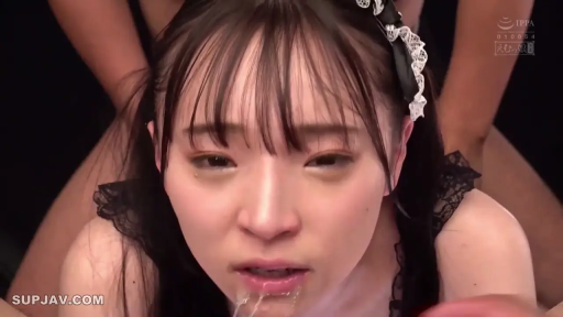 嘴角唾液特写 · 室内摄影棚 · 后入 · 被干得涣散 · 女仆头饰 · 黑色女仆装 · 嘴边粘液