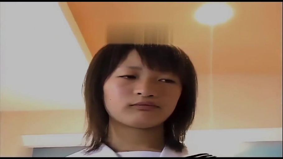 室内 · 脸部特写 · 两眼无神 · 白色水手服 · 高潮后状态
