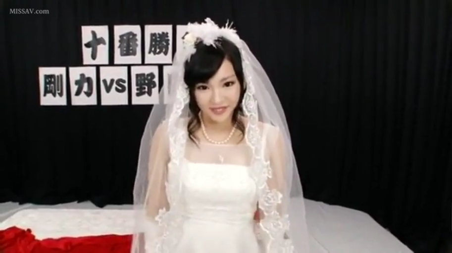 上半身 · 摄影棚 · 正面站立 · 婚纱