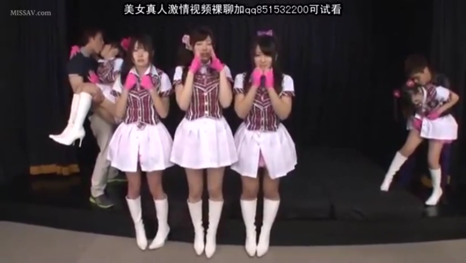 站立 · 全景 · 舞台 · 偶像制服