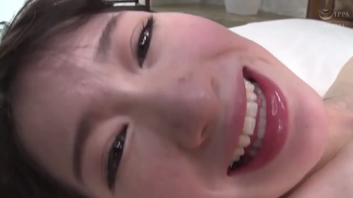 室内 · 脸部特写 · 裸体 · 侧躺