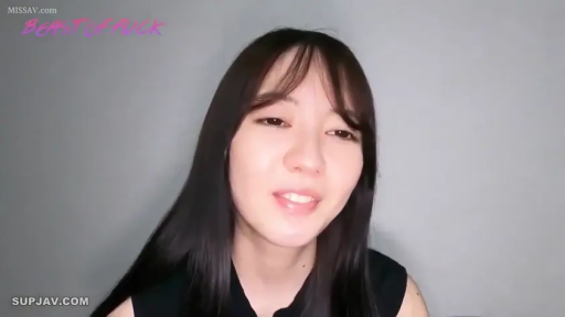 室内 · 面部特写 · 正面 · 黑色无袖上衣