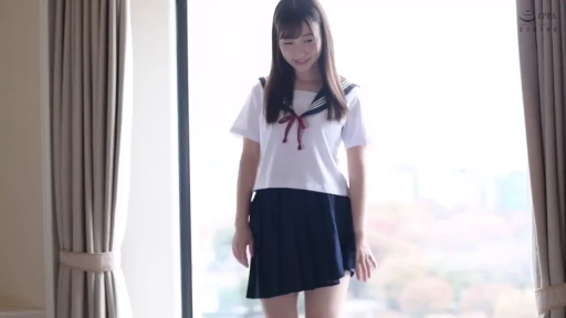 上半身特写 · 水手服制服 · 害羞 · ホテルルーム · 光线充足