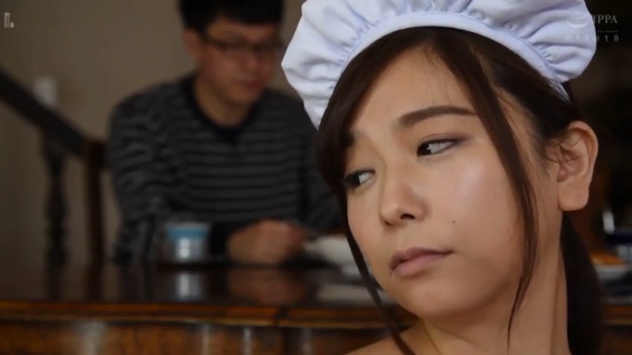 餐厅 · 脸部特写 · 女仆装 · 偷看 · 女仆头饰