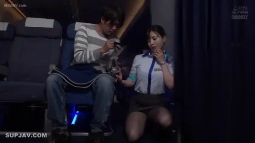 角色扮演 · 耳机 · 妩媚 · 跪地 · 空姐制服 · 飞机机舱 · 撩拨