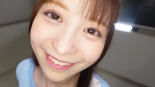室内 · 开心 · 眼睛特写 · 青い上着 · 环形补光灯 · 眼睛反射环形灯光