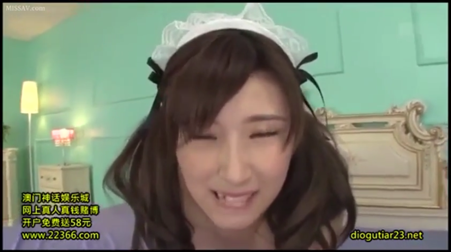 头部特写 · 卧室 · 媚态 · 蕾丝头饰 · 女仆头饰 · 光线明亮