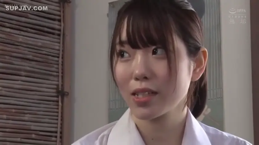 室内 · 脸部特写 · 白衬衫