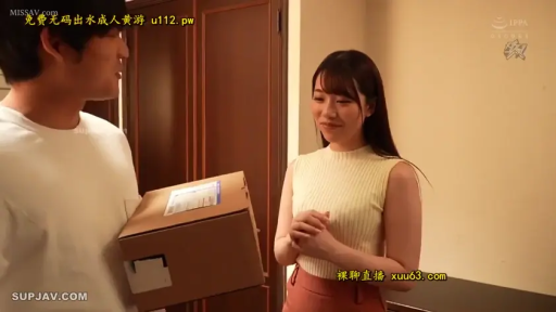 礼貌 · 橙色半身裙 · 室内门口 · 快递纸箱 · 两人中景 · 无字幕水印干扰
