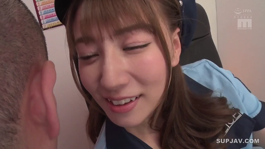 室内 · 脸部特写 · 挑逗 · 警帽 · 深蓝色警帽