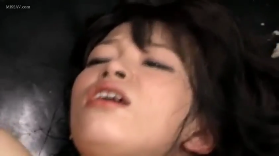 室内 · 脸部特写 · 微张嘴 · 裸体 · 出汗