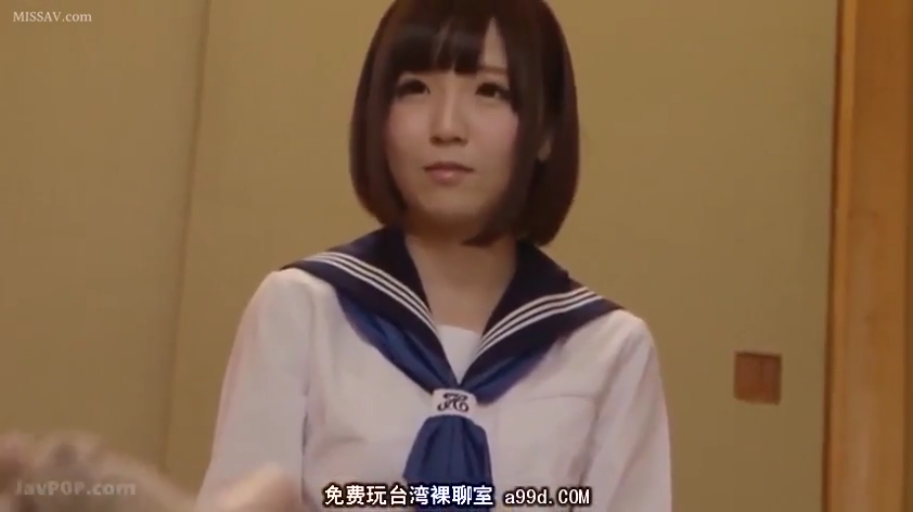 室内 · 站立 · 自然 · 面部特写 · 注视 · JK制服 · 短发