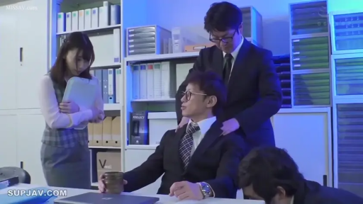 办公室 · 站立 · 远景 · 按摩 · OL制服