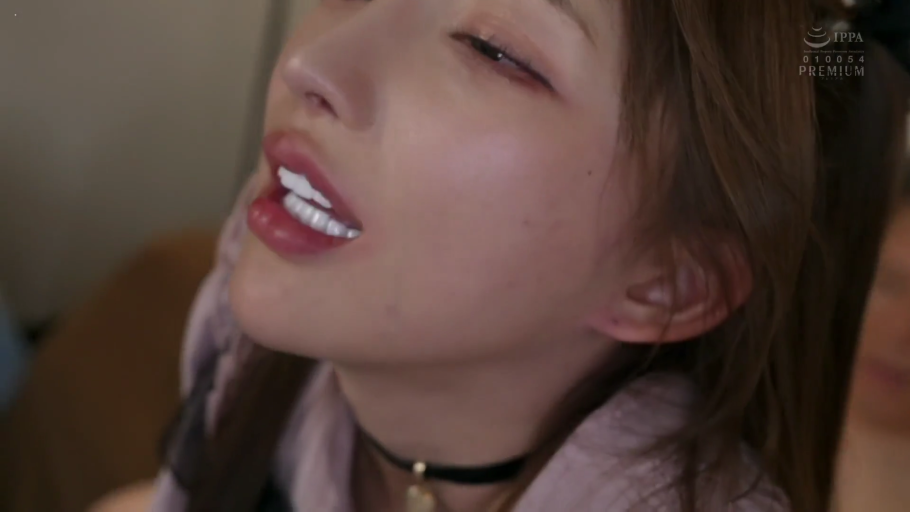 室内 · 颈圈 · 嘴部特写 · 情动 · 颈圈 · 口交