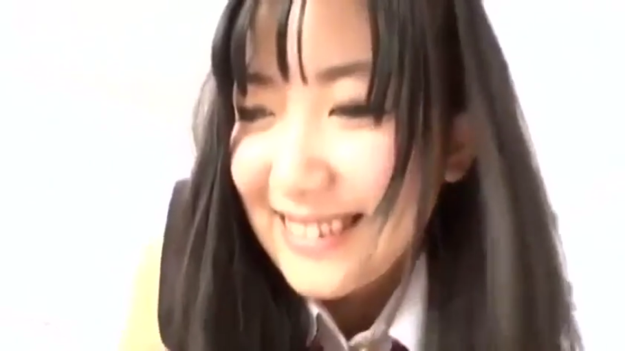 室内 · 脸部特写 · 娇羞 · 衬衫