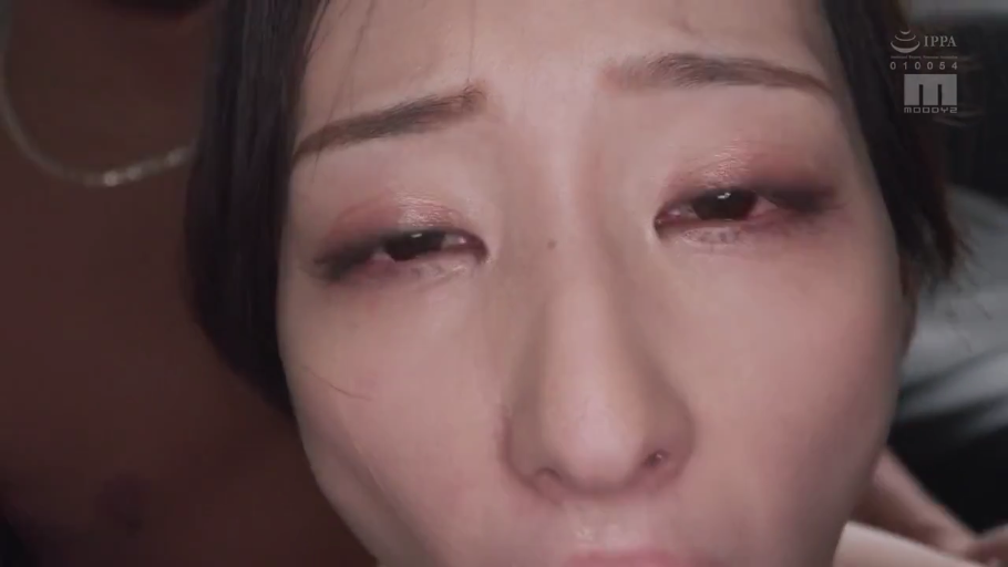 室内 · 俯身 · 全裸 · 口交 · 迷离 · 面部特写 · 日本AV