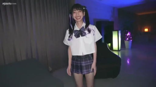 室内 · 全身 · 站立 · 面对镜头 · JK制服 · 双马尾 · 大笑