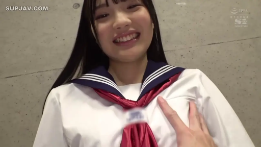 室内 · 胸部特写 · 微笑 · 第一人称视角 · 水手服 · 正面 · 摸胸