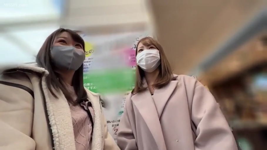 口罩 · 自然 · 口罩 · 室内公共场所 · 针织内搭 · 高亮模糊处理