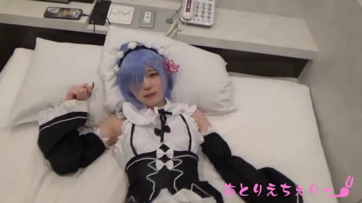 脸部特写 · 酒店 · 温柔 · 蕾姆同款服饰