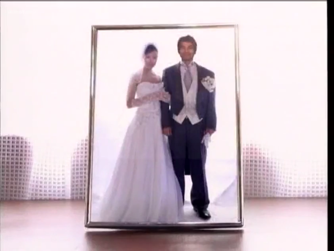 室内 · 微笑 · 婚纱 · 相框 · 婚纱照全景