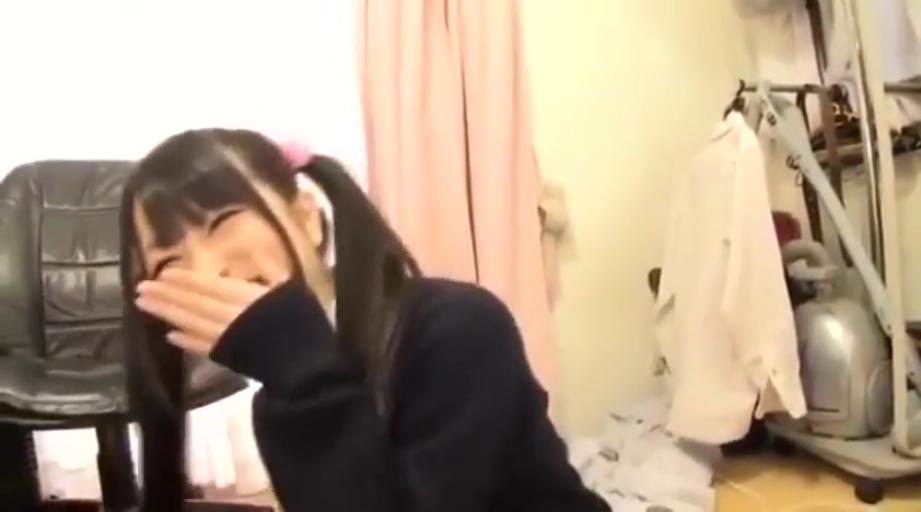 室内 · 坐姿 · 半身 · JK制服