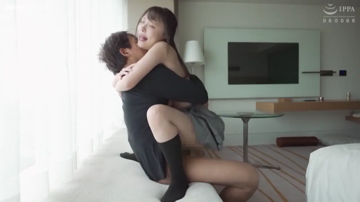 中景 · 陶醉 · 酒店房间 · JK制服 · 窗帘 · 成人 · 亲热 · 跨坐拥抱