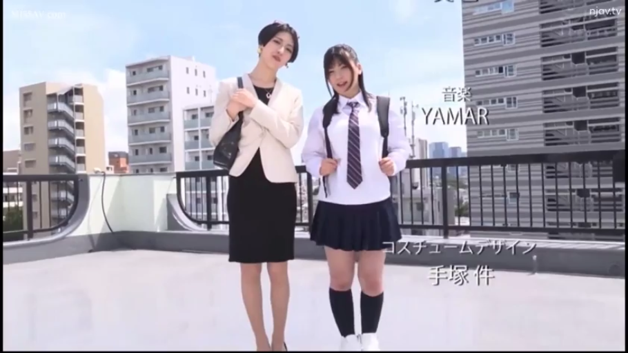 全身 · 职业装 · 站姿 · 天台