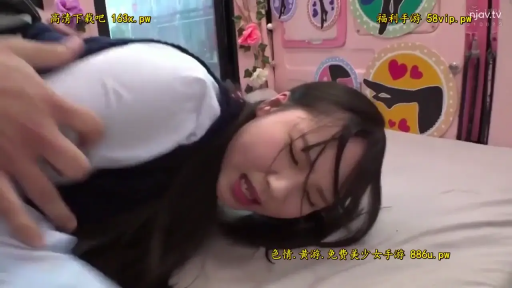 后背特写 · 卧室 · 后入式 · 痛苦享受 · 深色制服背心