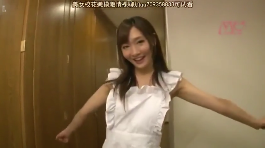 走廊 · 上半身特写 · 开朗 · 白色荷叶边女仆装