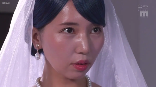室内 · 凝视 · 眼部特写 · 头纱 · 头纱 · 光泽感妆容