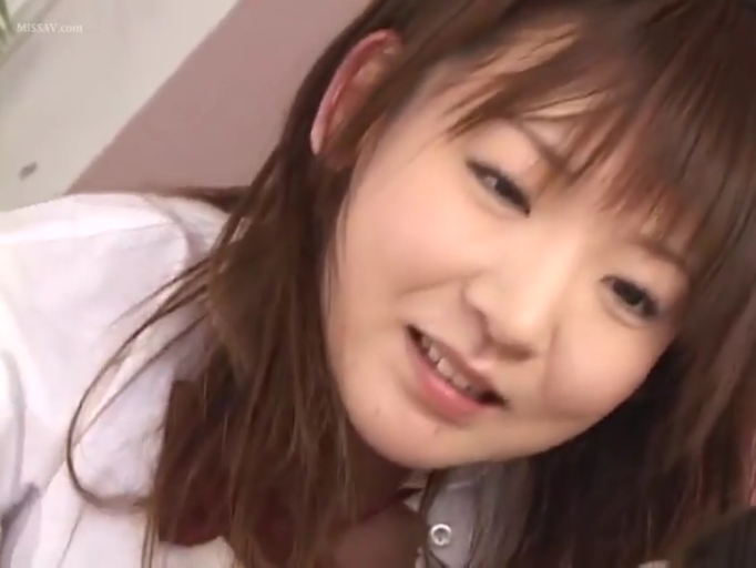 室内 · 眼神交流 · 嘴微张 · 学生制服 · 口交