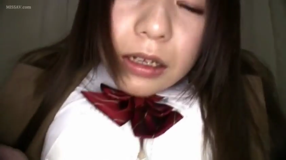 室内 · 口部特写 · 棕色西装制服外套 · POV视角 · 微张嘴唇 · 口交