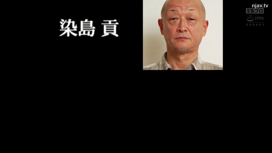 面无表情 · 头部特写 · 格纹衬衫 · 室内背景墙 · 画面包含汉字姓名标签