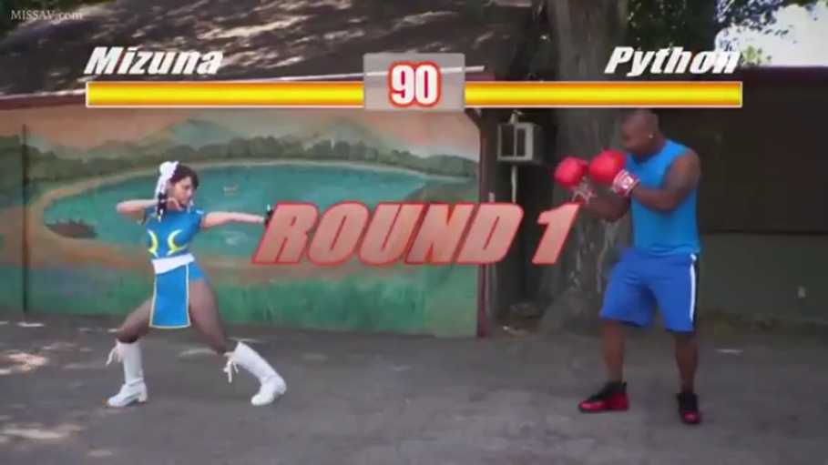 准备战斗 · 拳击手套 · 户外空地 · 拳击手套 · ROUND 1字样
